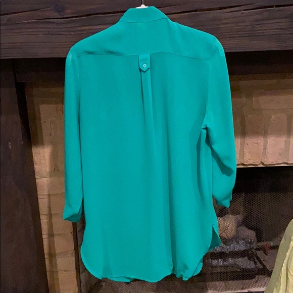 Blouse by Bee Stitched - Picture 7 of 7